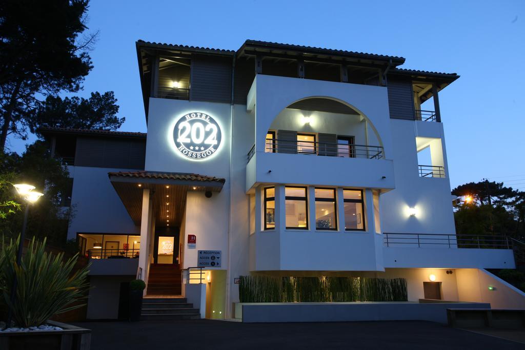 Hotel 202 3*